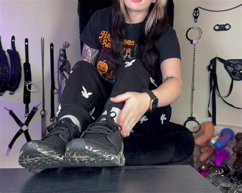 lexiegrll|Lexiegrll Foot Fetish, Foot Worship & Cuckold Videos